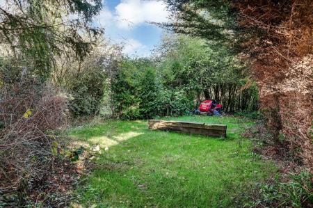 4 bedroom Detached house for sale in Burton Road, Melton Mowbray