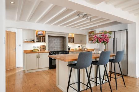 6 bedroom Barn Conversion for sale in Welcome To Harvest Home, Waltham On The Wolds, LE14 4AJ