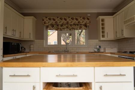 4 bedroom Detached house for sale in 51 Main Street, Asfordby, LE14