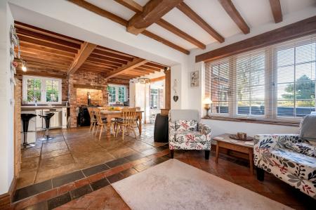 4 bedroom Detached house for sale in 5 Main Street, Goadby Marwood, LE14