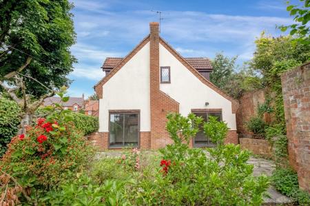 4 bedroom Detached house for sale in Church Lane, Ab Kettleby, LE14