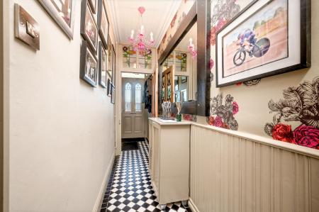 3 bedroom Semi-detached house for sale in Nottingham Road, Melton Mowbray