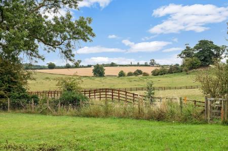 4 bedroom Detached house for sale in 40 Main Street, Kirby Bellars, LE14