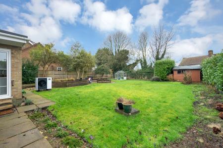 6 bedroom Detached house for sale in Windsor Road, Waltham On The Wolds