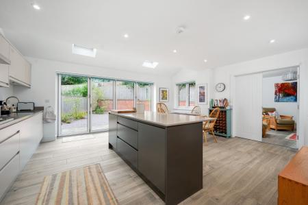 4 bedroom Detached house for sale in Kennelmore Road, Melton Mowbray, LE13