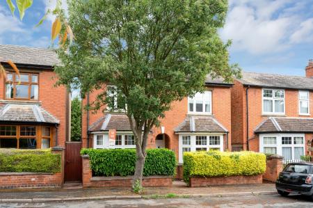 3 bedroom Detached house for sale in Woodland Avenue, Melton Mowbray