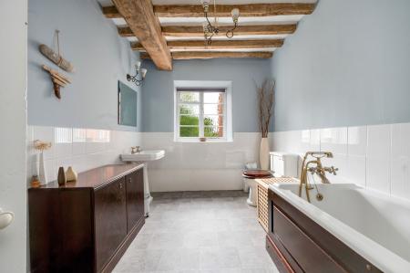 4 bedroom Character Property for sale in 5 Stanleys Lane, Eastwell, LE14