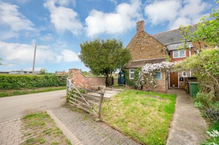 4 bedroom Character Property for sale in 5 Stanleys Lane, Eastwell, LE14