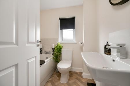 3 bedroom Semi-detached house for sale in Beaufighter Crescent, Melton Mowbray, LE13