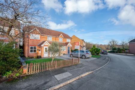 3 bedroom Semi-detached house for sale in Wymondham Way, Melton Mowbray, LE13