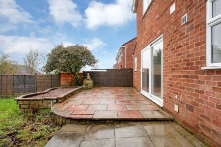 4 bedroom Detached house for sale in Waltham Rise, Melton Mowbray