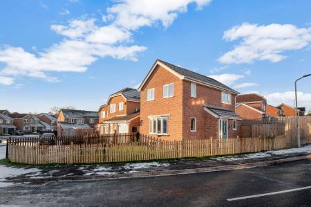 3 bedroom Detached house for sale in Chalmondley Drive, Melton Mowbray, LE13