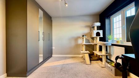 2 bedroom Terraced House for sale in Ford Close, Melton Mowbray, LE13