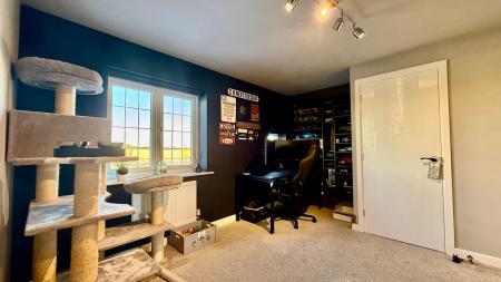 2 bedroom Terraced House for sale in Ford Close, Melton Mowbray, LE13