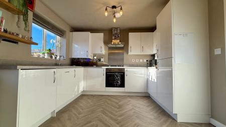 2 bedroom Terraced House for sale in Ford Close, Melton Mowbray, LE13