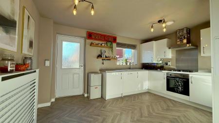 2 bedroom Terraced House for sale in Ford Close, Melton Mowbray, LE13