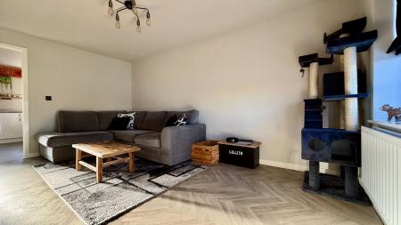 2 bedroom Terraced House for sale in Ford Close, Melton Mowbray, LE13