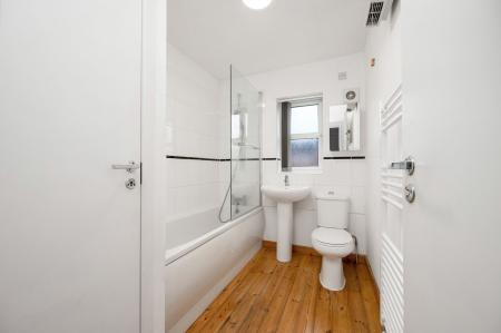 2 bedroom Terraced House for sale in Horse Field View, Melton Mowbray