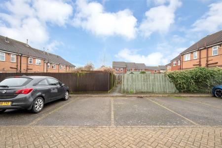 2 bedroom Terraced House for sale in Horse Field View, Melton Mowbray
