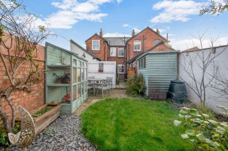 3 bedroom Terraced House for sale in The Green, Stathern