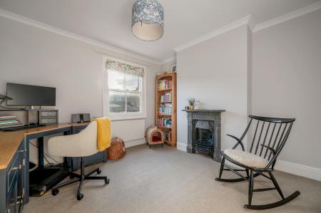 3 bedroom Terraced House for sale in The Green, Stathern