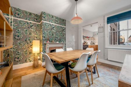 3 bedroom Terraced House for sale in The Green, Stathern