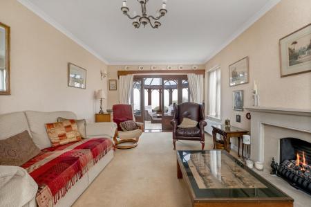 5 bedroom Detached house for sale in Spacious Village Home on The Close, Burton Lazars, LE14 2UX