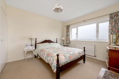 5 bedroom Detached house for sale in Spacious Village Home on The Close, Burton Lazars, LE14 2UX