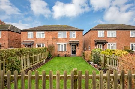 Extended Home on Lake Terrace, Melton Mowbray, LE13 0BZ