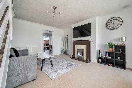 3 bedroom Semi-detached house for sale in Winster Crescent, Melton Mowbray