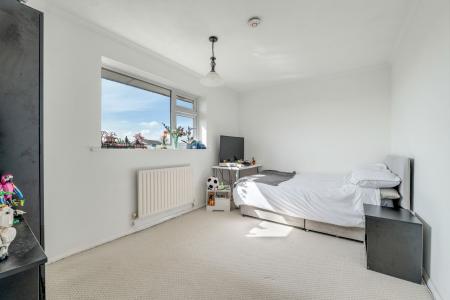 4 bedroom Detached house for sale in Open Plan Living on Forest Close, Melton Mowbray, LE13 1ST