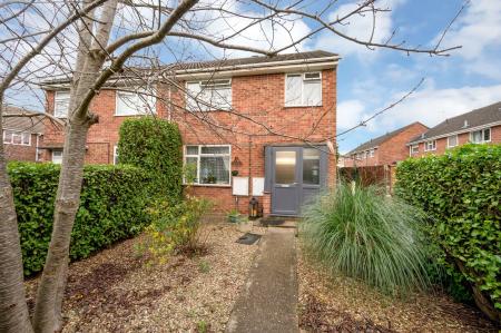 3 bedroom Semi-detached house for sale in Tranquil Spacious Home on Thrush Close, Melton, LE13 0QF
