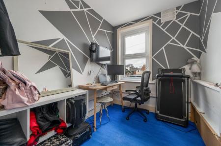 4 bedroom Terraced House for sale in Kings Road, Melton Mowbray, LE13