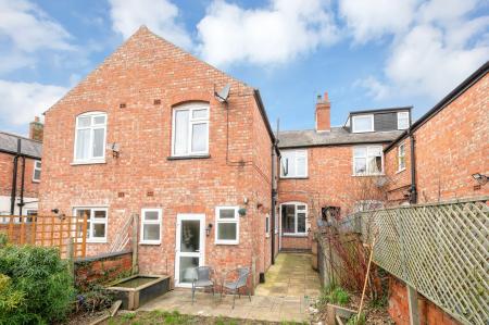 4 bedroom Terraced House for sale in Kings Road, Melton Mowbray, LE13