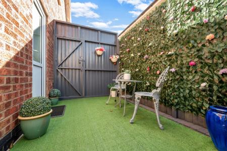 3 bedroom Semi-detached house for sale in Witham Close, Melton Mowbray, LE13