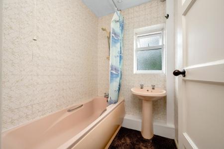 3 bedroom Semi-detached house for sale in The Crescent, Stathern, LE14