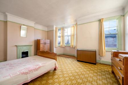 4 bedroom Semi-detached house for sale in Craven Street, Melton Mowbray, LE13