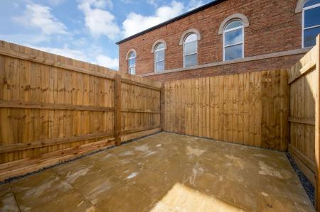 2 bedroom Apartment for sale in Charles Dyer Close, Melton Mowbray, LE13