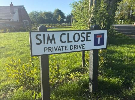 Sim Close, Nether Broughton, LE14