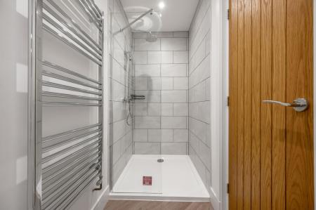 4 bedroom Detached house to let in Beechwood Avenue, Melton Mowbray, LE13