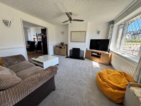 3 bedroom Semi-detached house for sale in Baldocks Lane, Melton Mowbray, LE13