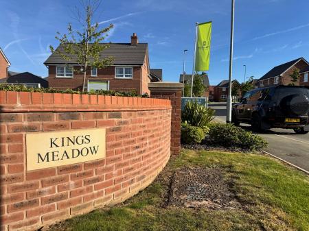 2 bedroom Semi-detached house for sale in Beaufighter Crescent, Melton Mowbray, LE13