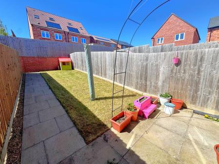 2 bedroom Terraced House for sale in Egret Court, Melton Mowbray, LE13