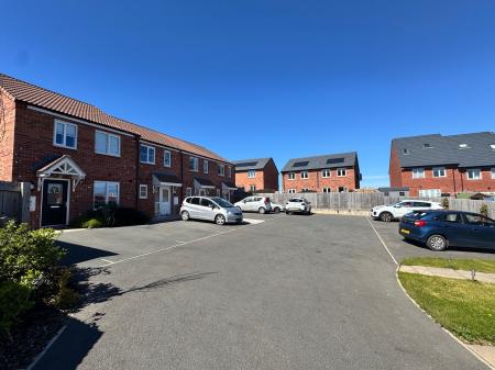 2 bedroom Terraced House for sale in Egret Court, Melton Mowbray, LE13