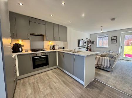 2 bedroom Terraced House for sale in Egret Court, Melton Mowbray, LE13