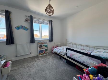 2 bedroom Terraced House for sale in Egret Court, Melton Mowbray, LE13