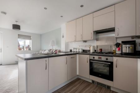 2 bedroom Terraced House for sale in Egret Court, Melton Mowbray, LE13