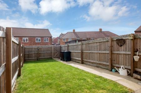 2 bedroom Terraced House for sale in Egret Court, Melton Mowbray, LE13