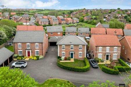 4 bedroom Detached house for sale in Wordsworth Court, Melton Mowbray, LE13