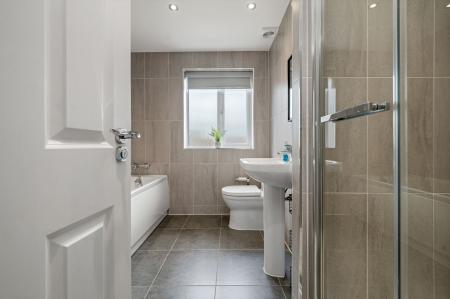 4 bedroom Detached house for sale in Wordsworth Court, Melton Mowbray, LE13